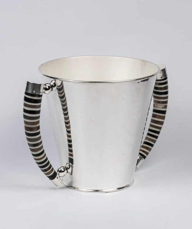 Balde-de-Prata-para-Garrafa-com-Alca-de-Osso-GG-Cod-005526-Diametro-30cm-Altura-30cm-2.jpg