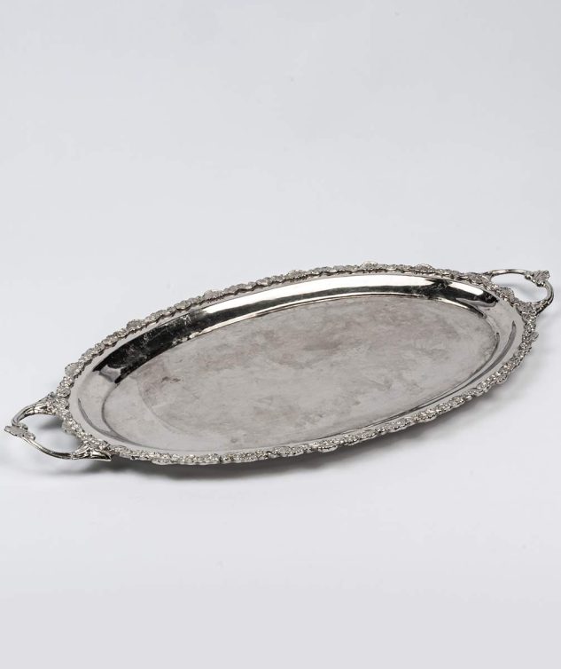 Bandeja-Oval-com-Alca-e-Borda-Trabalhada-M-cod-005579-60cm-x-37cm-x-3cm-2.jpg