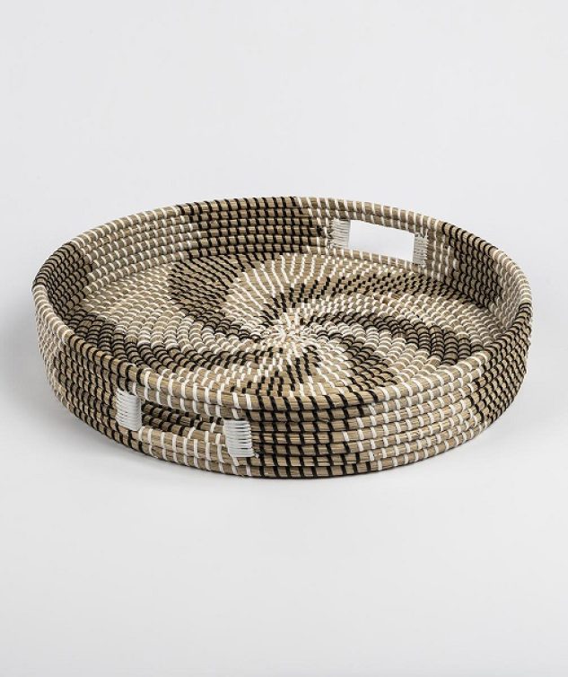 Bandeja Redonda de Fibra Natural Detalhes P&B M cod 003814 45cm x8cm
