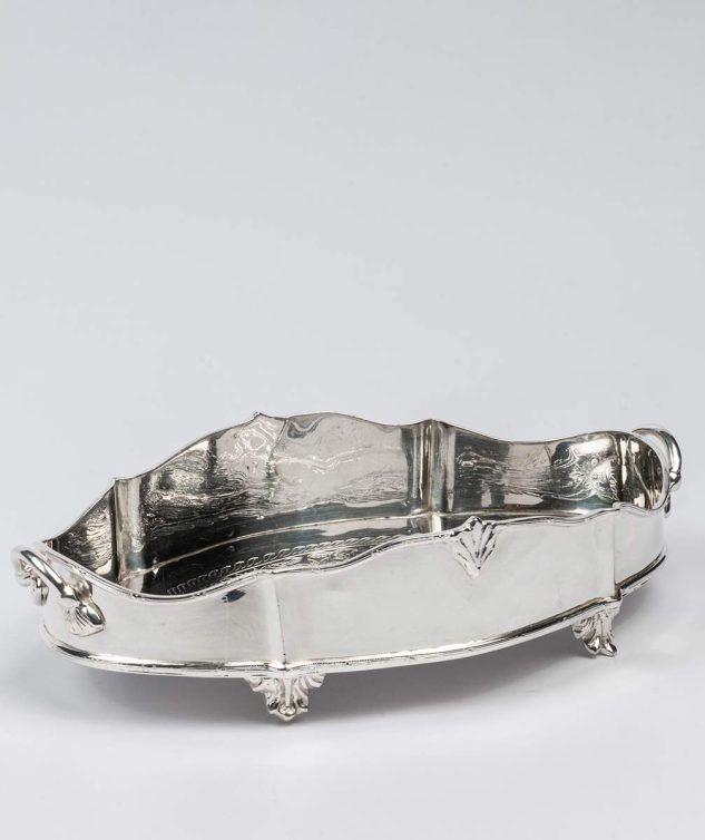Bandejinha-Oval-com-Borda-Alta-e-Fundo-Trabalhado-cod-005598-28cm-x-19cm-x-7cm-2.jpg