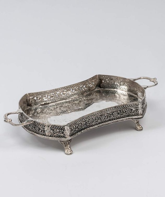 Bandejinha-Retangular-Cinturada-com-pe-e-Alca-cod-005600-26cm-x-13cm-x-5cm-2.jpg