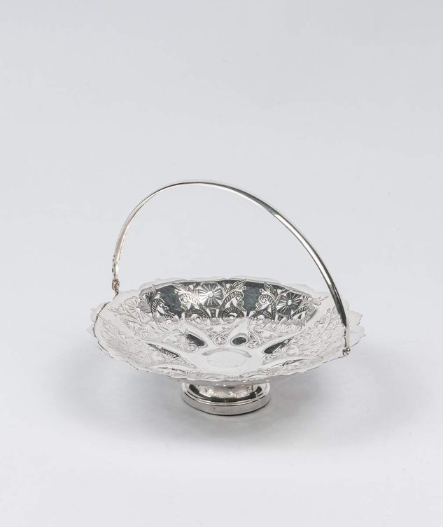 Cesta-de-Prata-com-Pe-e-Fundo-com-Desenho-de-Sol-cod-004192-21cm-x5cm-2.jpg