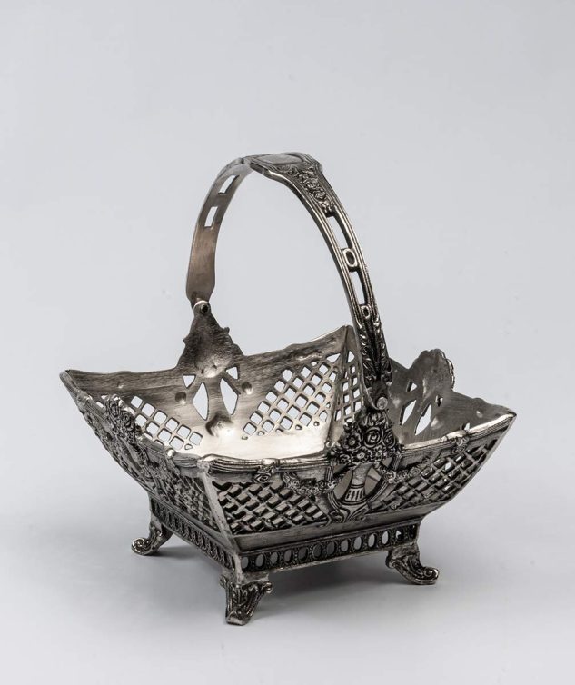 Cesto-Quadrado-Tipo-Estanho-G-cod-004324-20cm-x-20cm-x-11cm-2.jpg