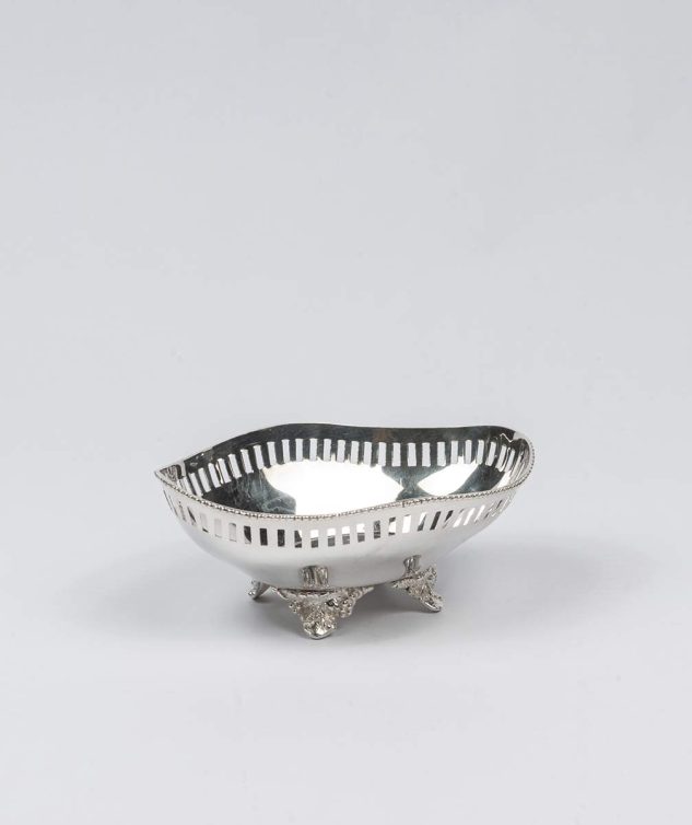 Floreira-Gradeada-P-cod-004132-21cm-x-15cm-x-8cm-2.jpg