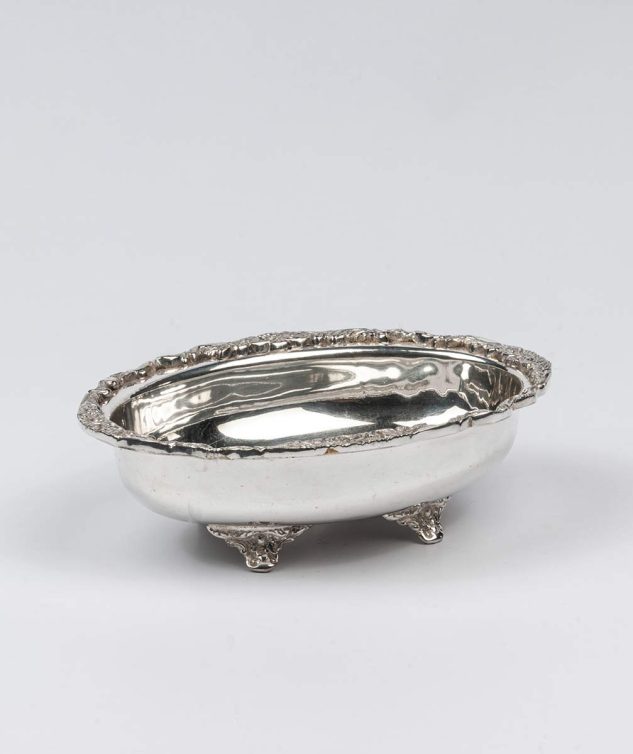 Floreira-Oval-com-Borda-de-Flor-cod-005325-23cm-x-17cm-x-7cm-2.jpg