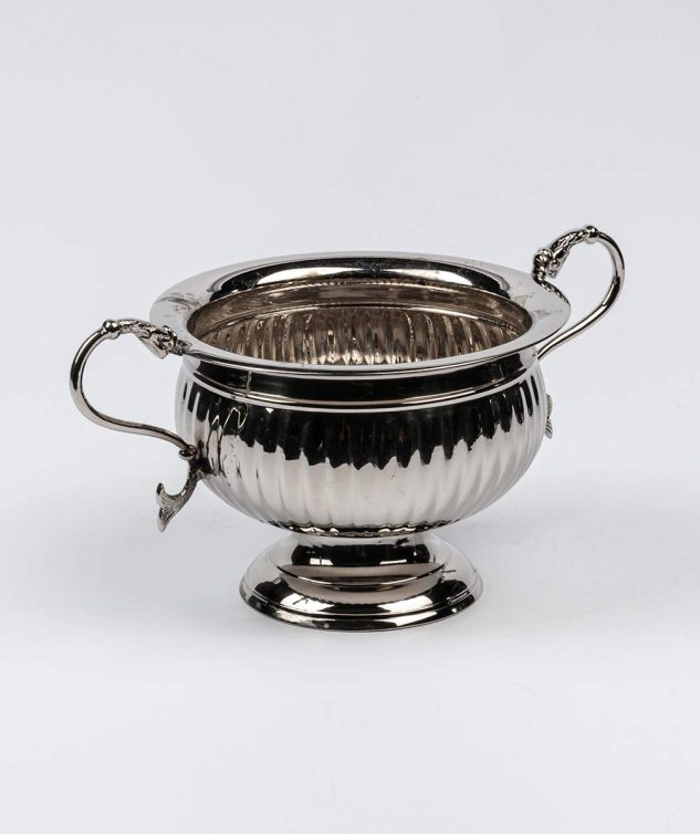 Floreira-Redonda-de-Prata-com-Alca-cod-005332-23cm-x16cm-2.jpg