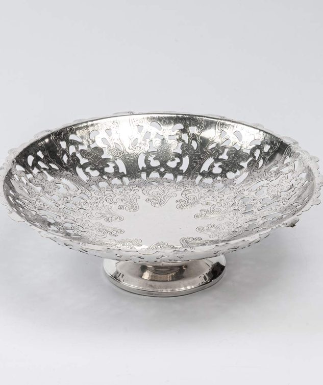 Fruteira-de-Prata-com-Borda-Vazada-Lembrando-Caveira-cod-008086-25cm-x-8cm-2.jpg