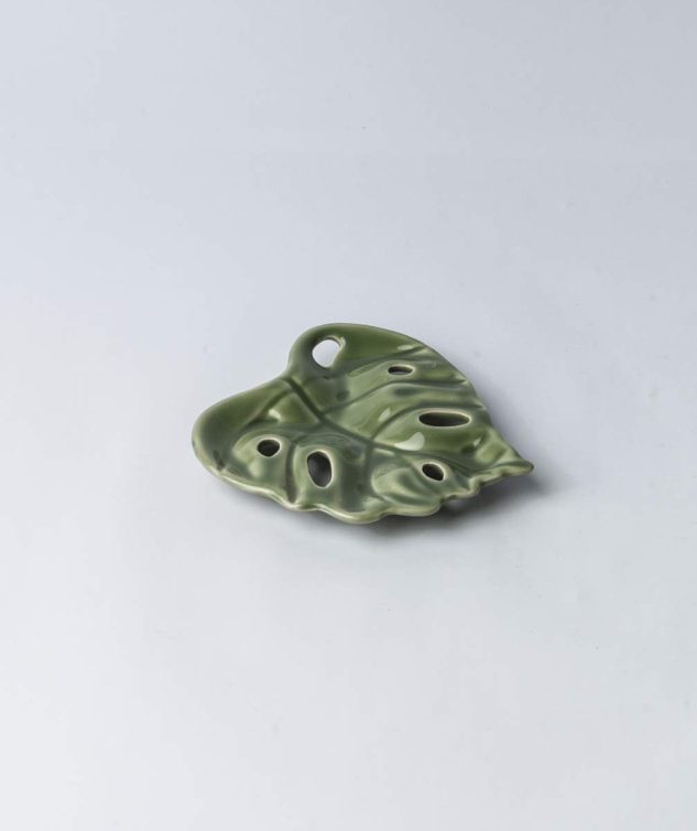 Mini Leaves Verde Furada cod 007910 13cm x1,5cm