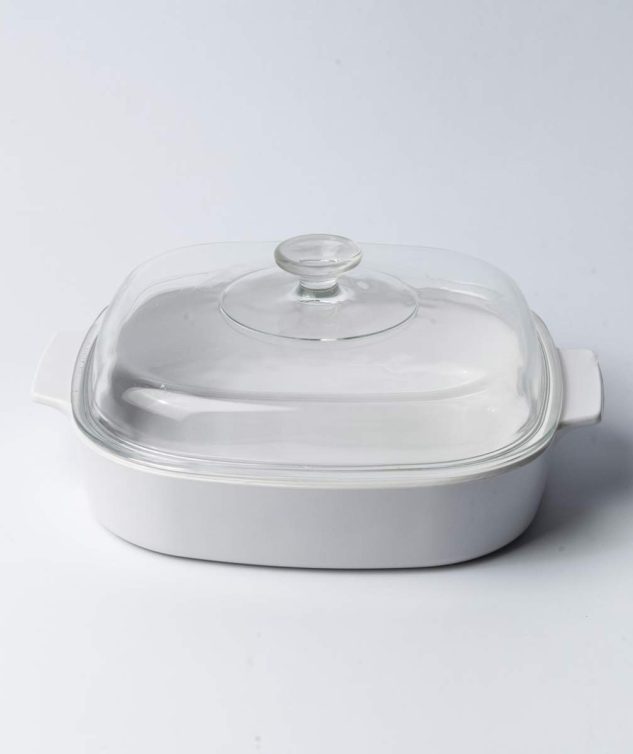 Panela Quadrada de Porcelana Branca Rasa com Tampa de Vidro cod 005626 30cm X 26cm X 6cm