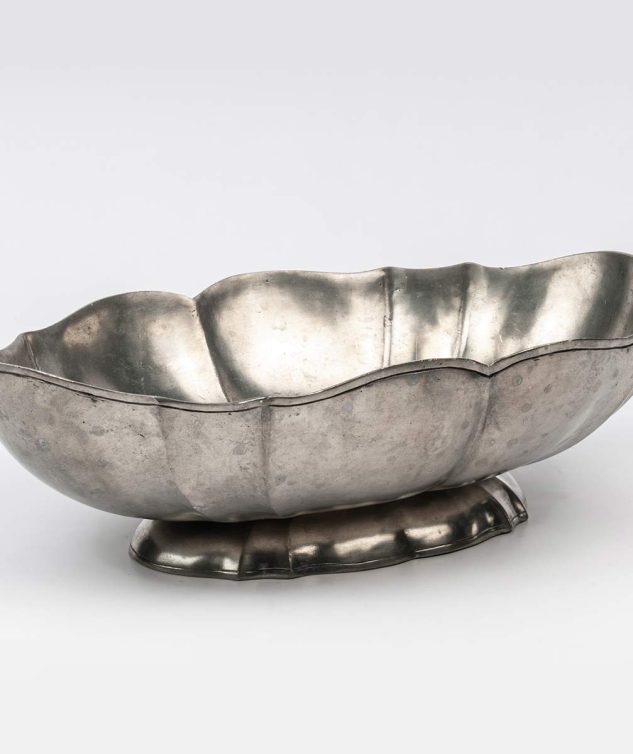 Saladeira Oval de Estanho com Pé G - cod 004968 - 45cmx30cm x12cm
