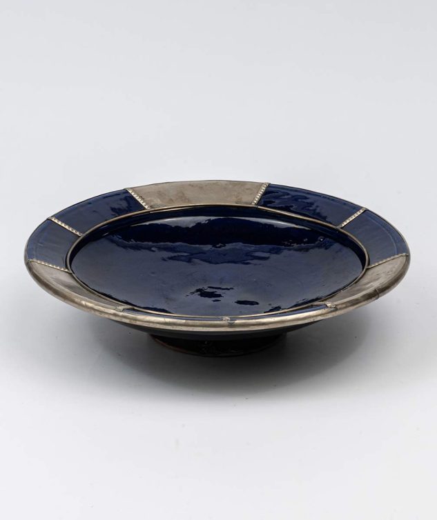 Saladeira de Porcelana Azul com Borda de detalhe de metal - cod 005353 - 35cm x9cm