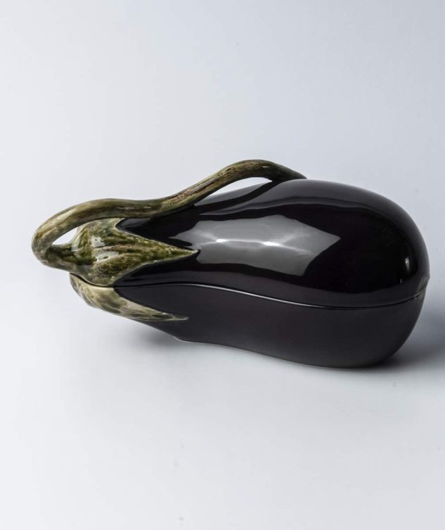 Travessa de Beringela com Tampa Bordalo Pinheiro cod 007301 33cm x28x 7cm