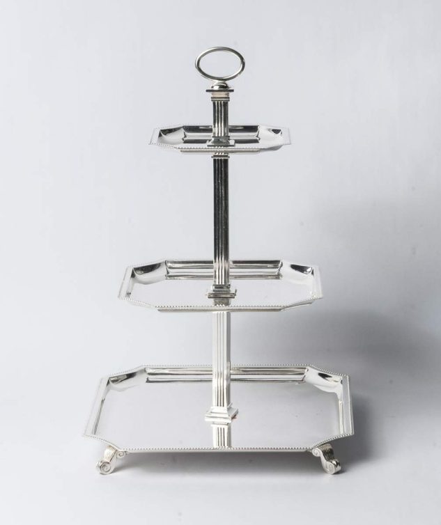 Tripé de Prata Helô cod 004652 32cm x32cm x47cm
