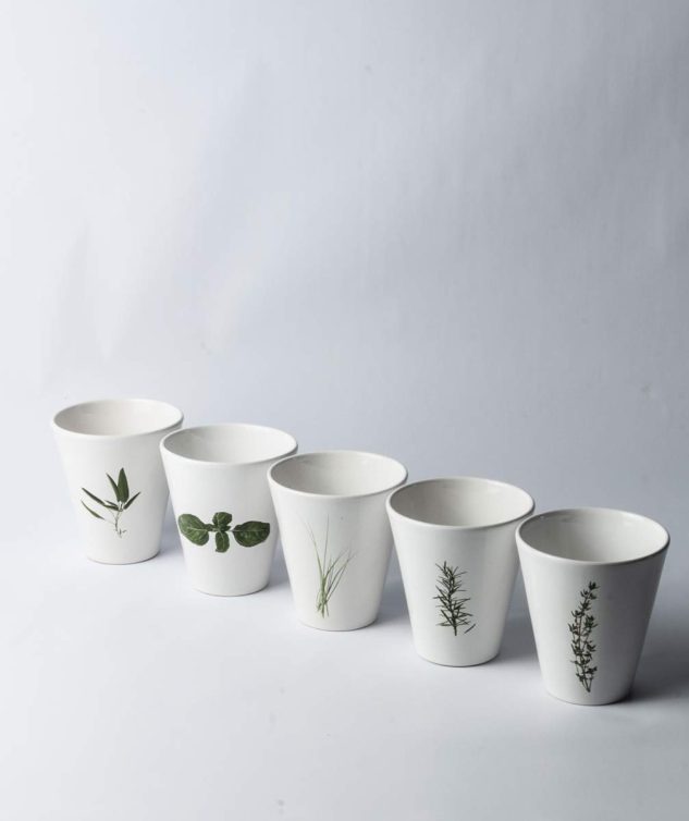 Vaso-de-Porcelana-Branco-com-Pintura-de-Temperos-cod-007845-13cm-x15cm-2.jpg