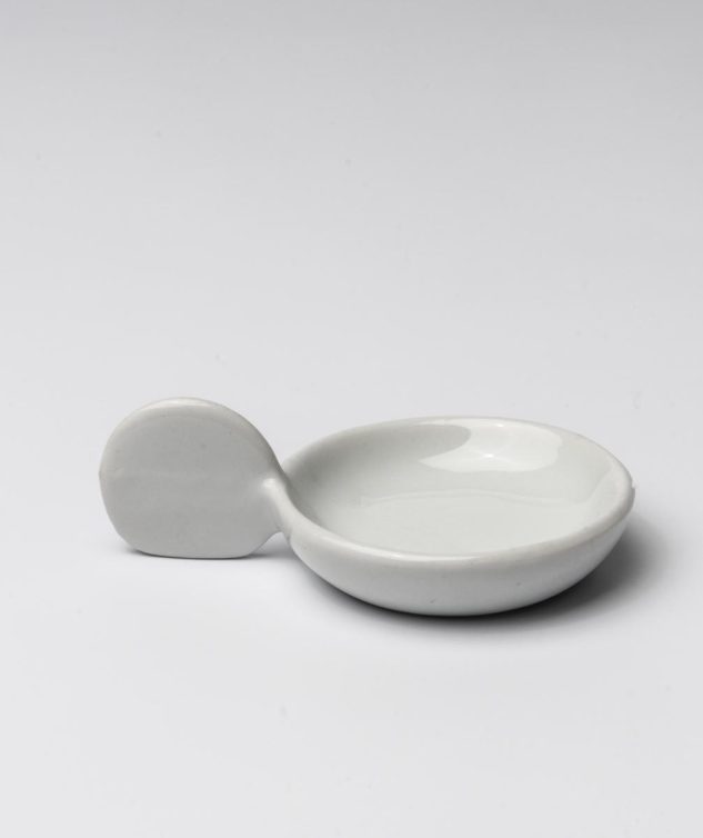 panelinha de porcelana com alca torcida cod 004818 6cm x1cm